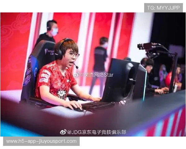 PSG战术反复调整难以找到突破口