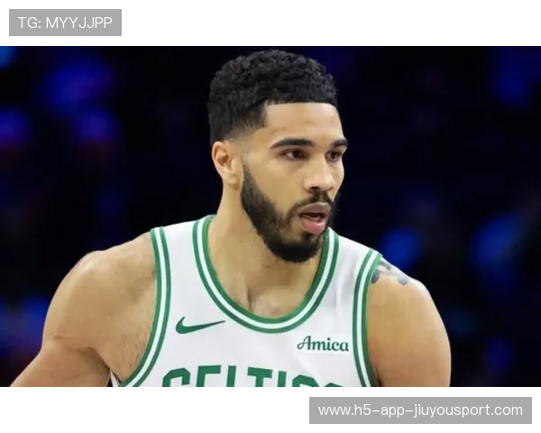 塔图姆反身折叠扣篮，凯尔特人反超雄鹿队